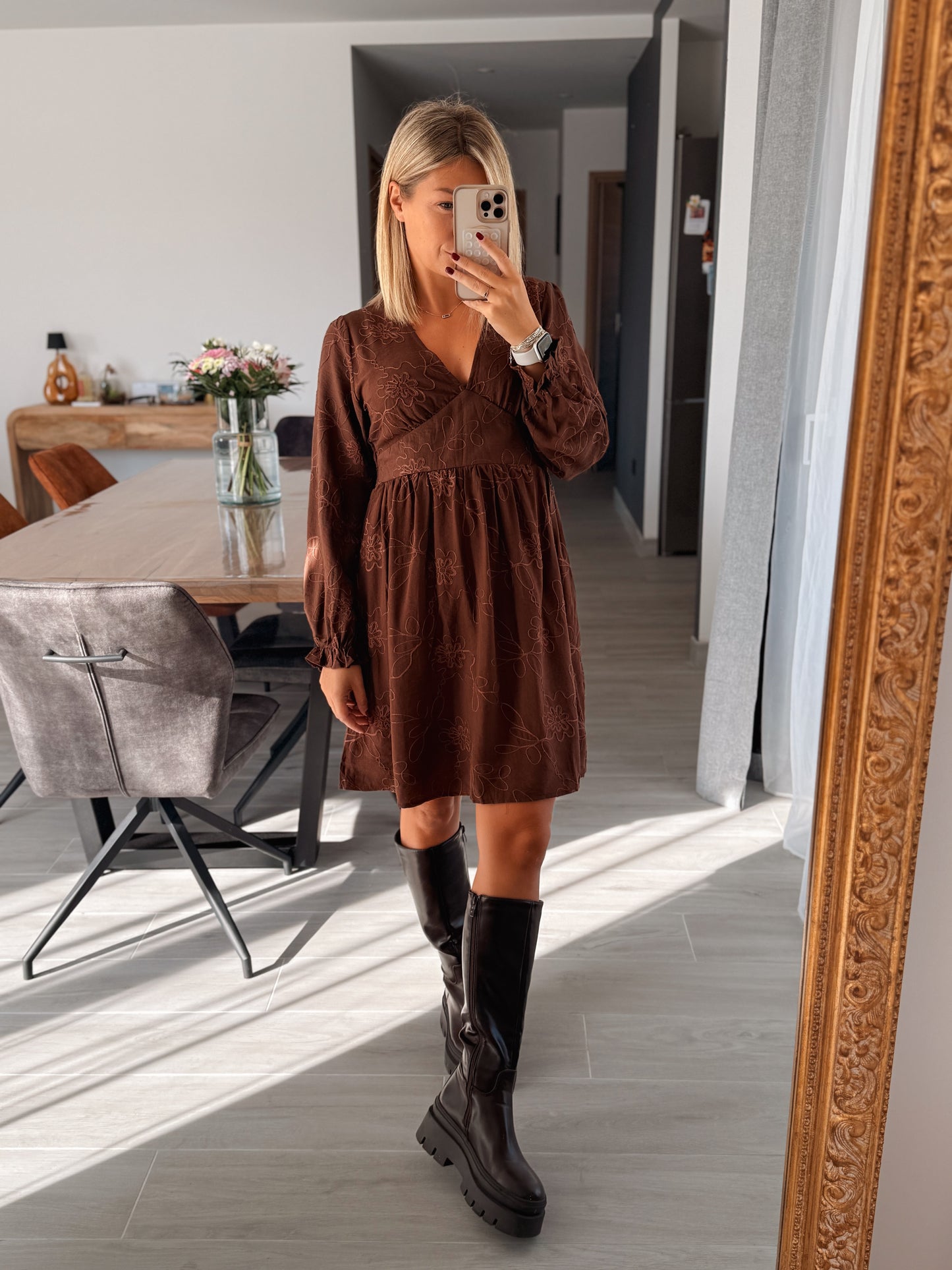 Robe Lola